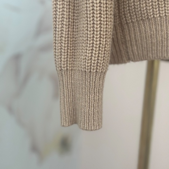 Windsor Camel Women's Fall Sweater in Size Small - Picture 3 of 16